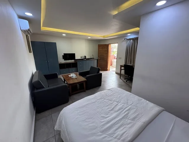 غرفة قياسية بسرير كوين، The Family Kingdom Resort 4/8
