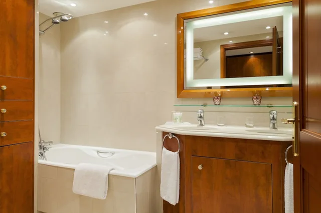 بنتهاوس بثلاثة أسرّة وسريرين كوين بشرفة بـ5 غرف نوم، Neho Suites Cannes Croisette 3/3