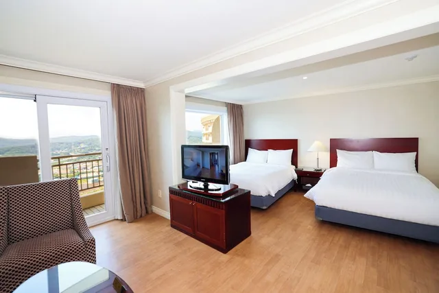 غرفة بسريرين مزدوجين، La Vie Dor Hotel and Resort, Trademark Collection by Wyndham 1/8