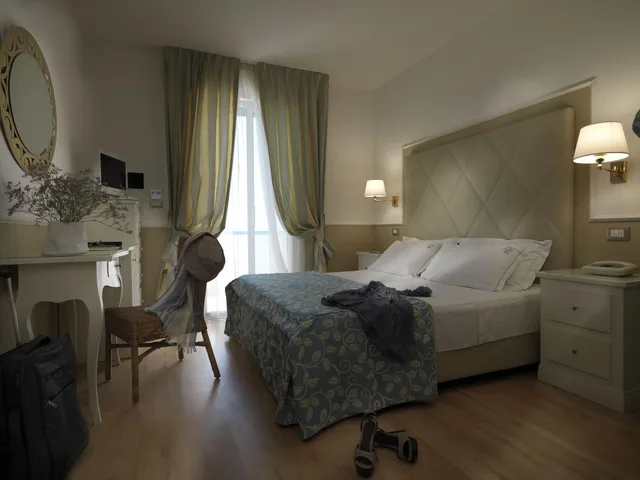 غرفة كومفورت، Le Soleil Hotel 1/2