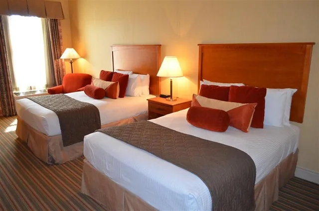 غرفة قياسية بسريرين كوين، The Inn at Cross Keys Station 1/3