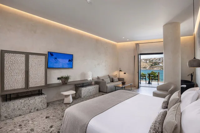 جناح بسرير كينج بإطلالة على البحر بجاكوزي، Aeonic Suites and Spa - Adults Only 3/5
