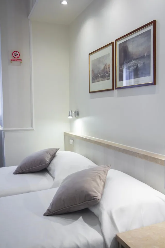 غرفة بسريرين منفصلين، Flora Hotel Milan 9/10