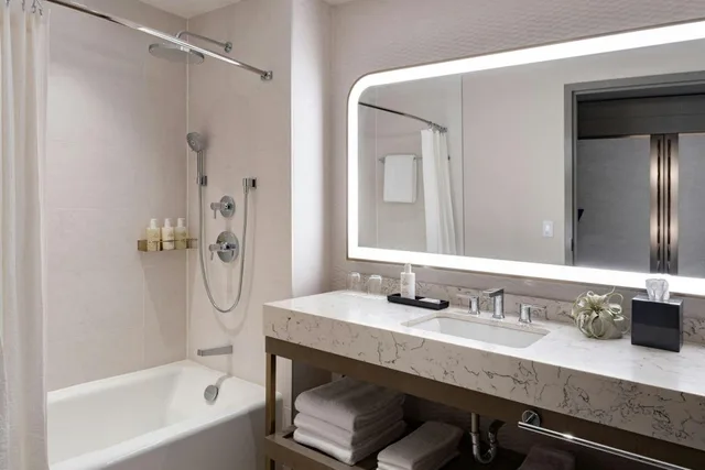 غرفة بسريرين كوين بشرفة، JW Marriott Clearwater Beach Resort & Spa 10/13