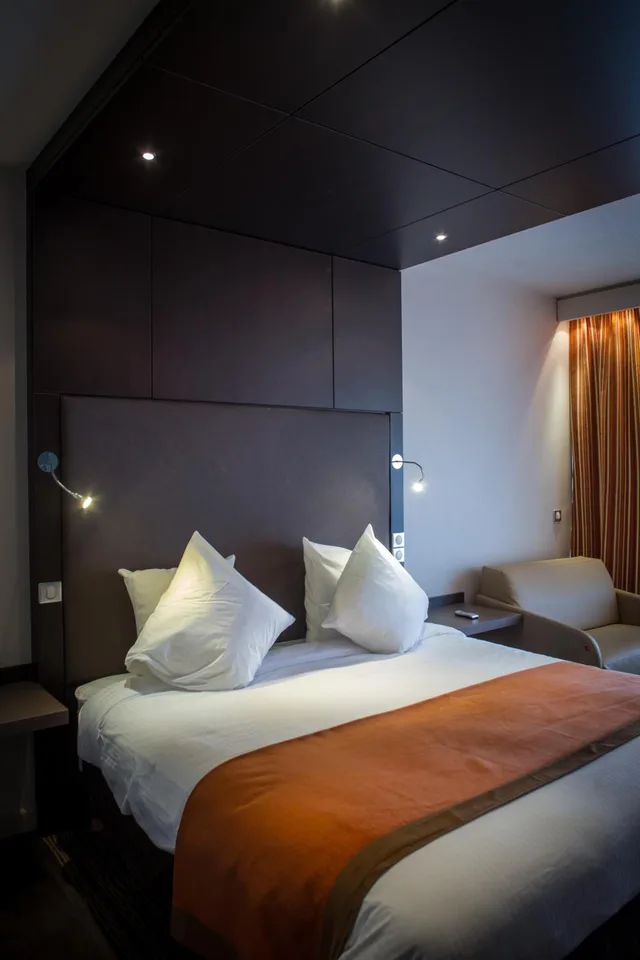 غرفة قياسية بسرير مزدوج، Hotel Spa Vatel 1/7