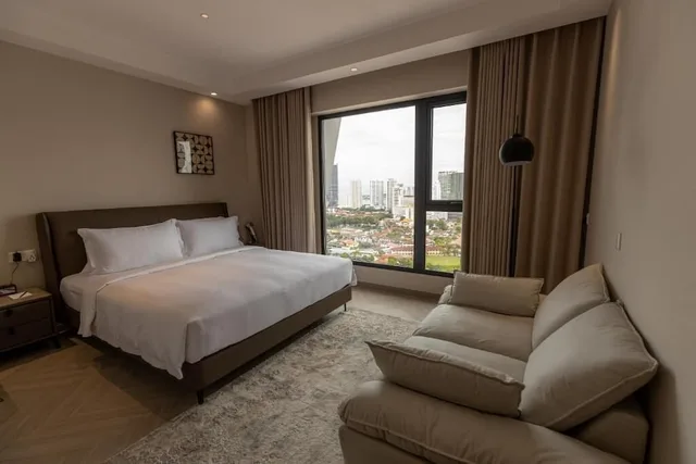 جناح ديلوكس بسرير كينج وسرير كوين بغرفتي نوم، Landison Hotel Penang 3/5
