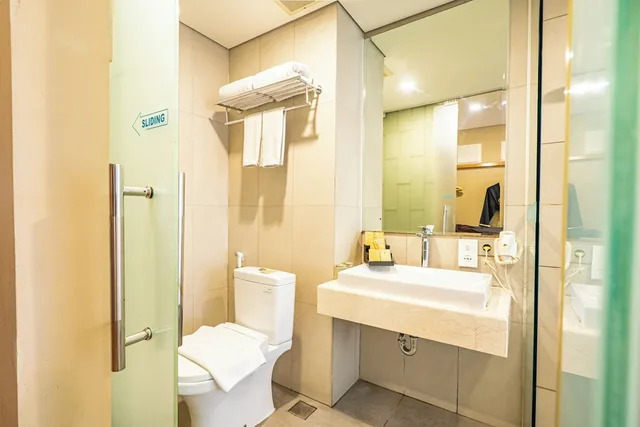 جناح فاخر بسرير كينج، BEDROCK HOTEL 5/9