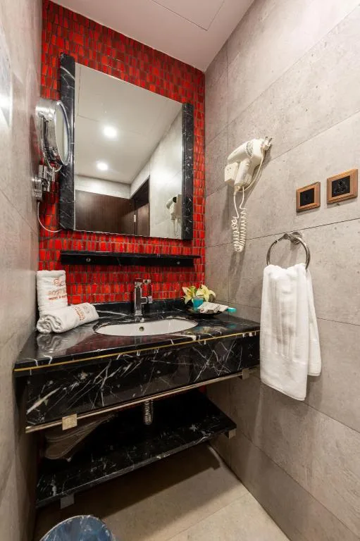 غرفة قياسية بسرير مزدوج، فندق روزالينا(Rosalina Hotel) 2/3