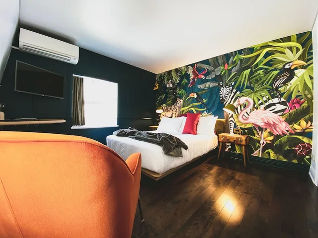 غرفة قياسية بسرير كوين وسرير مزدوج، Hotel Nomad Vieux Quebec 3/4