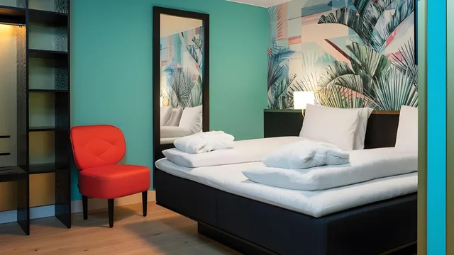 Junior Suite, Queen Bed, Thon Hotel Storo 2/2