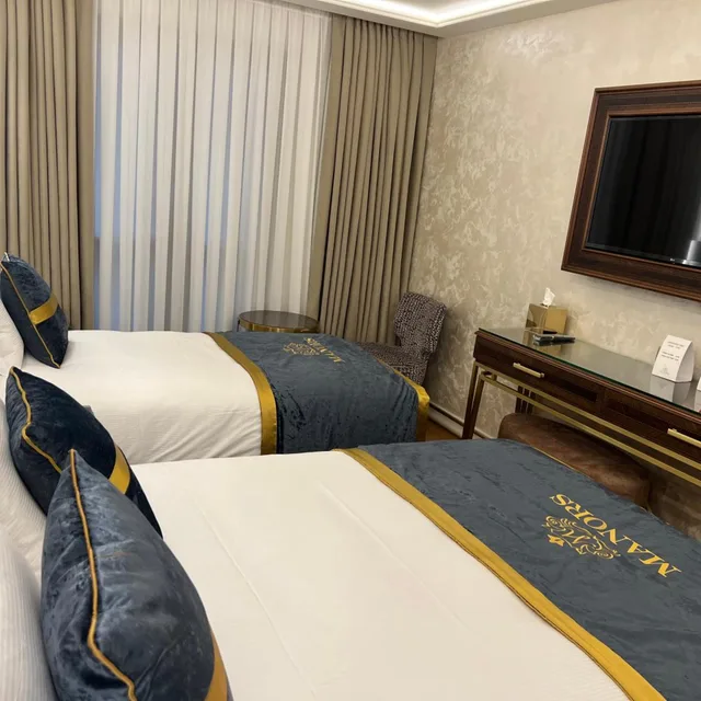 غرفة ديلوكس عائلية بسرير كينج، MANORS HOTEL 4/8