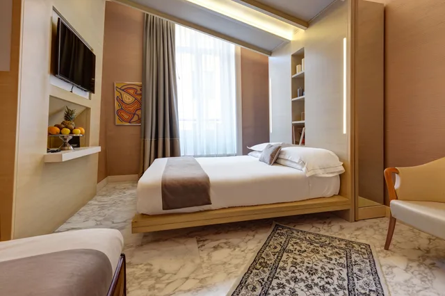 غرفة ثلاثية بسرير مزدوج وسرير فردي، Dharma Luxury Hotel & Spa 4/8