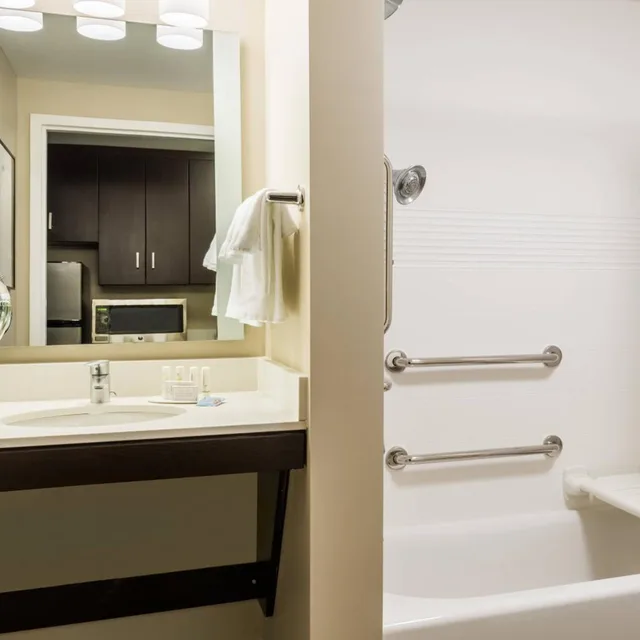 جناح استوديو بسرير كوين، TOWNEPLACE SUITES LATHAM ALBANY AIRPORT 5/7