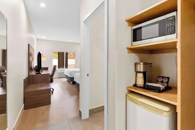 غرفة قياسية بسريرين كوين، Hotel Feng, BW Signature Collection 4/4