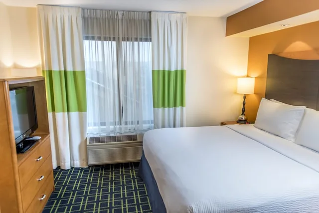 1 Bedroom, Suite, Fairfield Inn Suites Muskegon Norton Shores 2/10