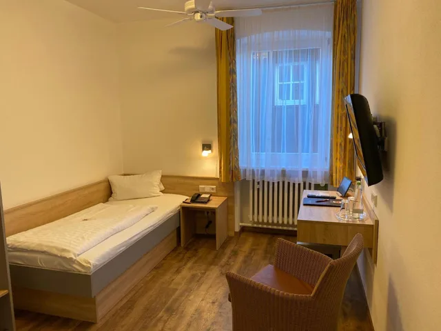 غرفة مفردة، Hotel Gasthof Zum Storch 1/4