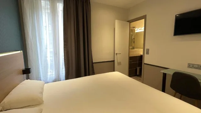 Adjoining, Family، Hotel De Saint Germain 3/7