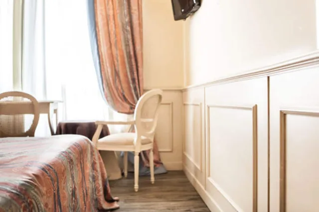 غرفة صغيرة بسرير مزدوج، Hotel San Luca Verona 4/10