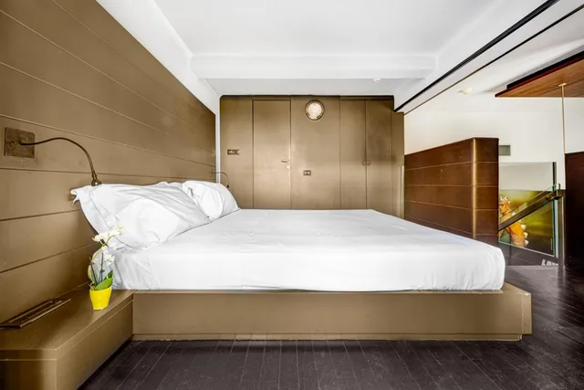 جناح بسرير كوين مع أريكة، Art Hotel Boston 1/10