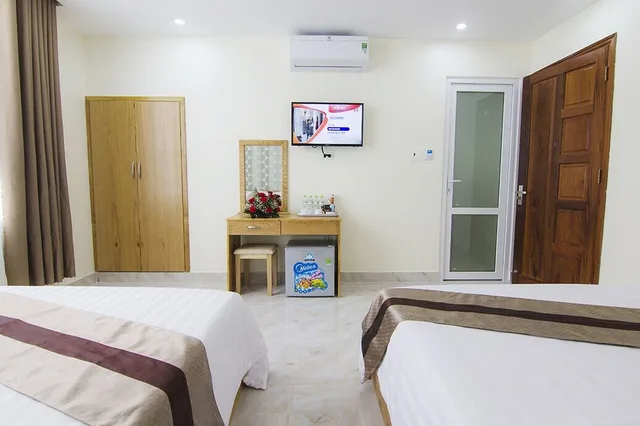 Deluxe, Quadruple, City View, Ngoc Hanh Beach Hotel 5/10