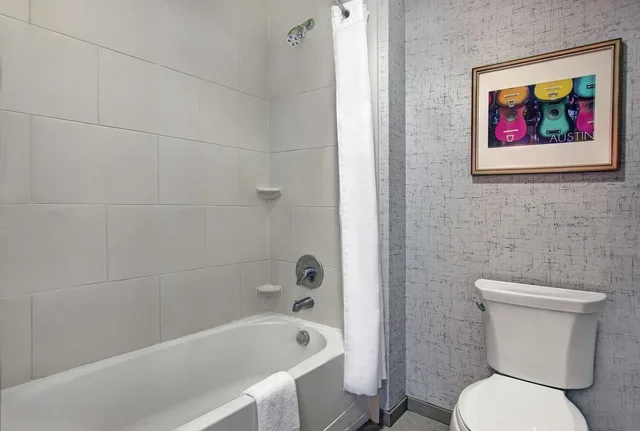 Studio, Suite, King Bed, Sofa, Hampton Inn & Suites Austin At The University / Capitol 2/4