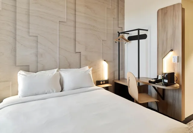 غرفة كومفورت بسرير مزدوج، B&B Hotel Versailles Rocquencourt 2/3