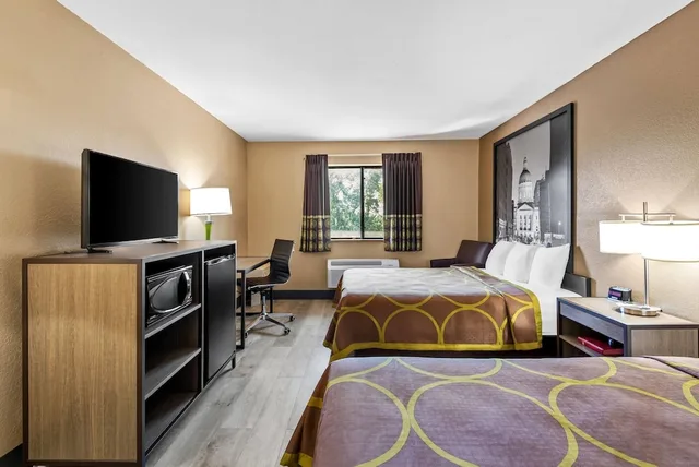 غرفة قياسية بسريرين كوين، Super 8 By Wyndham Terre Haute 2/9