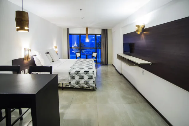 Life, Deluxe, Triple, 1 Double and 1 Single Bed, Kitchen، Ritz Suites Grand Hotel Boutique 5/8