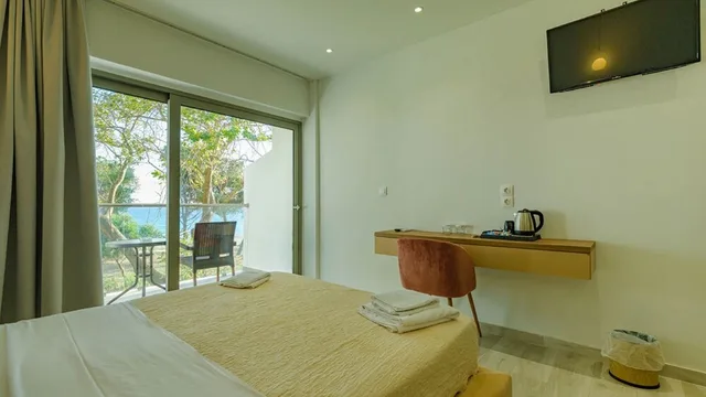غرفة سوبيريور بسرير كوين بإطلالة على البحر مع أريكة، Preveza Beach 3/5