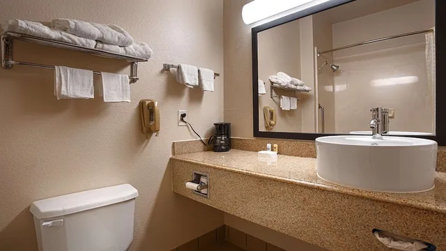 غرفة قياسية بسريرين كوين، Best Western Northwest Inn 10/10