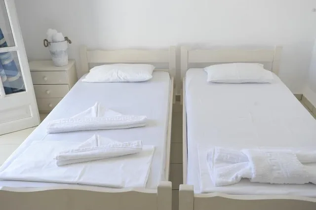 غرفة بسريرين منفصلين، Galatis Hotel 1/4