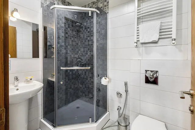غرفة سوبيريور بسرير كوين بشرفة، Brooch Boutique Hotel 10/10