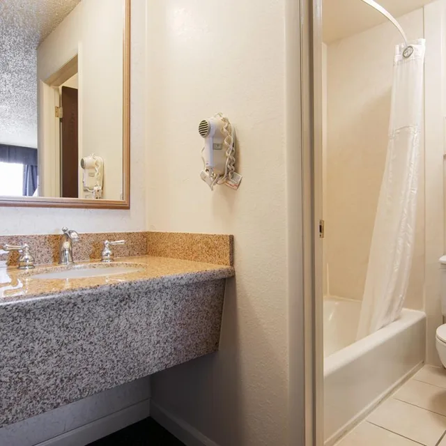 غرفة بسرير كوين لذوي الإعاقة، Best Western Trailside Inn 7/7