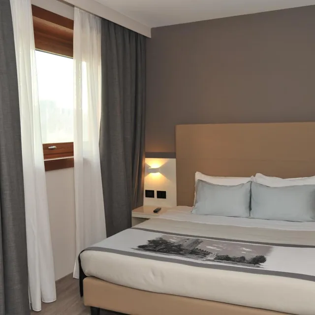 Suite, Albergo Roma, Bw Signature Collection 1/7