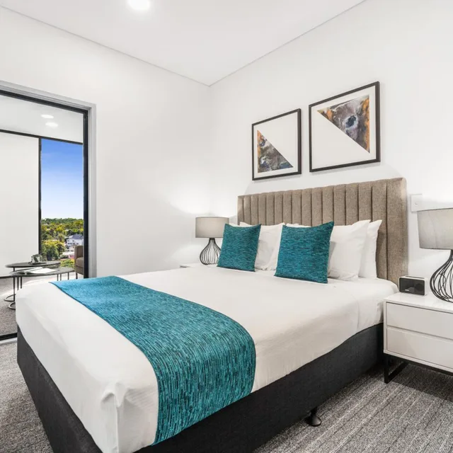 1 Bedroom, Suite, Essence Suites Taringa 2/4