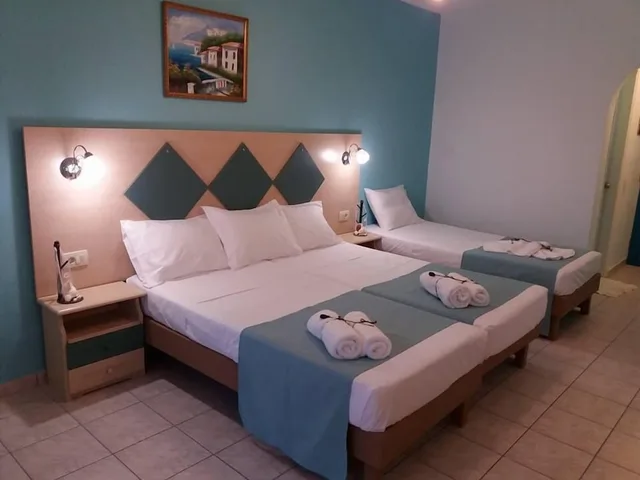 Studio, 3 Beds, Vossos Hotel Apartments 1/4