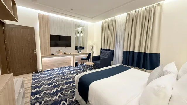 غرفة ديلوكس قياسية بسرير كينج، Le Reve Hotel 20/23