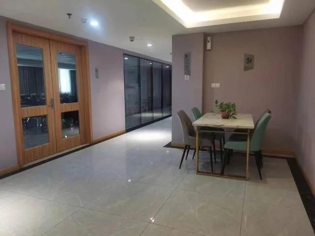 Borrman Hotel East Huai'an Railway Station Zhou Enlai Memorial، Huai'an 28/42