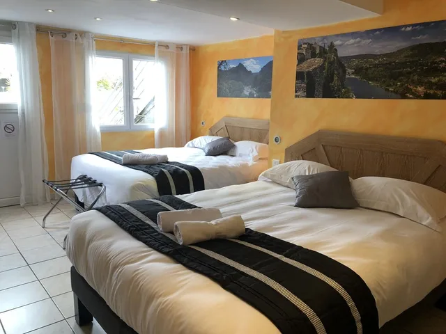 غرفة بسريرين منفصلين، Logis Hotel Bellevue 1/4