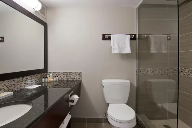 غرفة بسريرين مزدوجين، Chateau Lacombe Formerly Crowne Plaza Chateau Lacombe 6/10