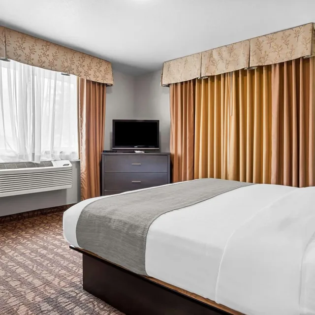 جناح مع أريكة، Best Western Sawtooth Inn & Suites 5/7