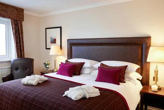 جناح بسرير مزدوج، Highlands Hotel 1/4