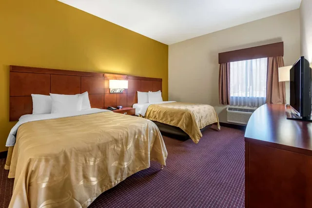 جناح بسريرين مزدوجين، Quality Inn Zephyrhills-Dade City 1/2