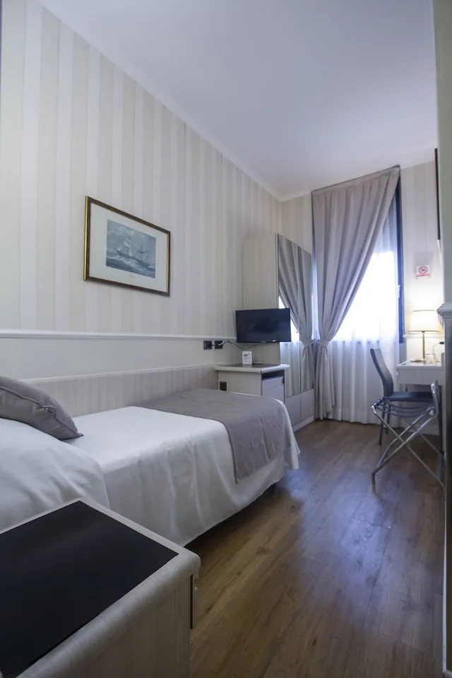 غرفة قياسية مفردة، Flora Hotel Milan 2/11