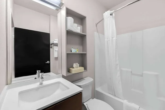 جناح استوديو بسرير كينج، Microtel Inn And Suites By Wyndham Sweetwater 3/4