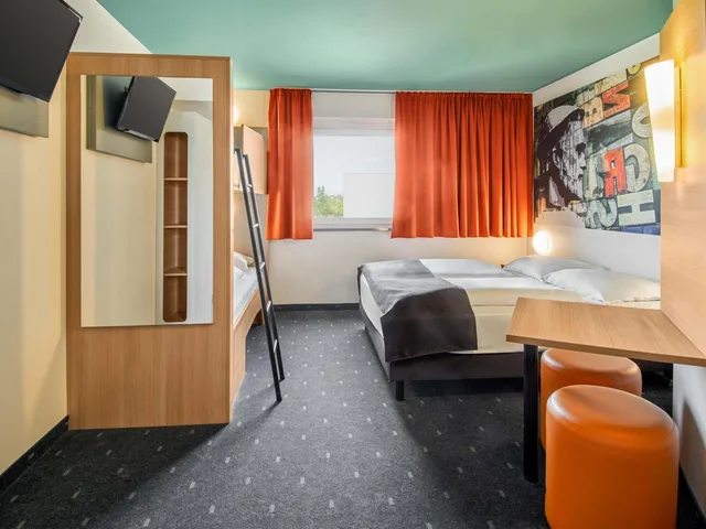 غرفة عائلية بأسرّة بطابقين، B&B Hotel Mainz-Hechtsheim 1/1