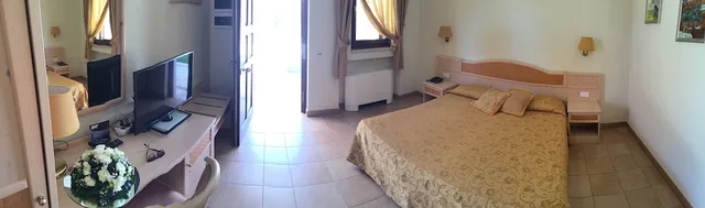 Room, Quadruple, Double and Twin Beds, Garden Area، Hotel Relais Antica Masseria 5/9