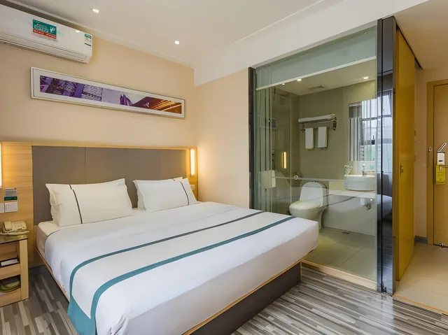 غرفة قياسية بسرير كوين، City Comfort Inn (Guangzhou Tiyu West Road Metro Station) 1/3