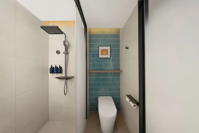 Standard, King Bed, Street View، Holiday Inn Express Shanghai Jing An Xikang Road by IHG 9/10