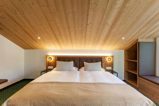 Family Suite, Attic, Mountain View، Hotel Jaegerhof 1/2
